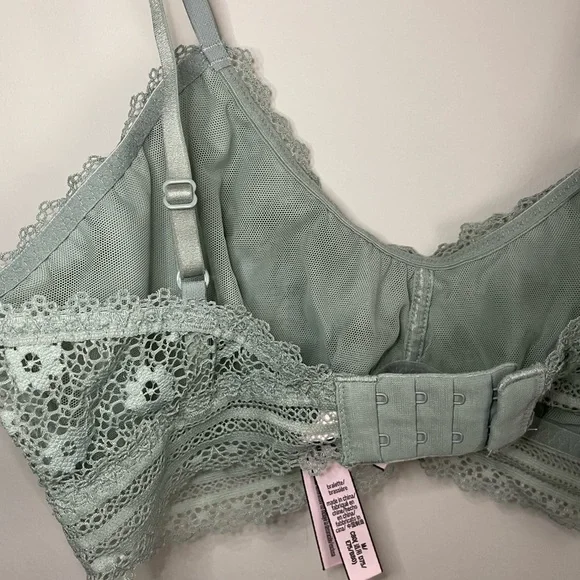 Victoria's Secret Soft-Mint Lacy Bralette - Picture 5 of 6